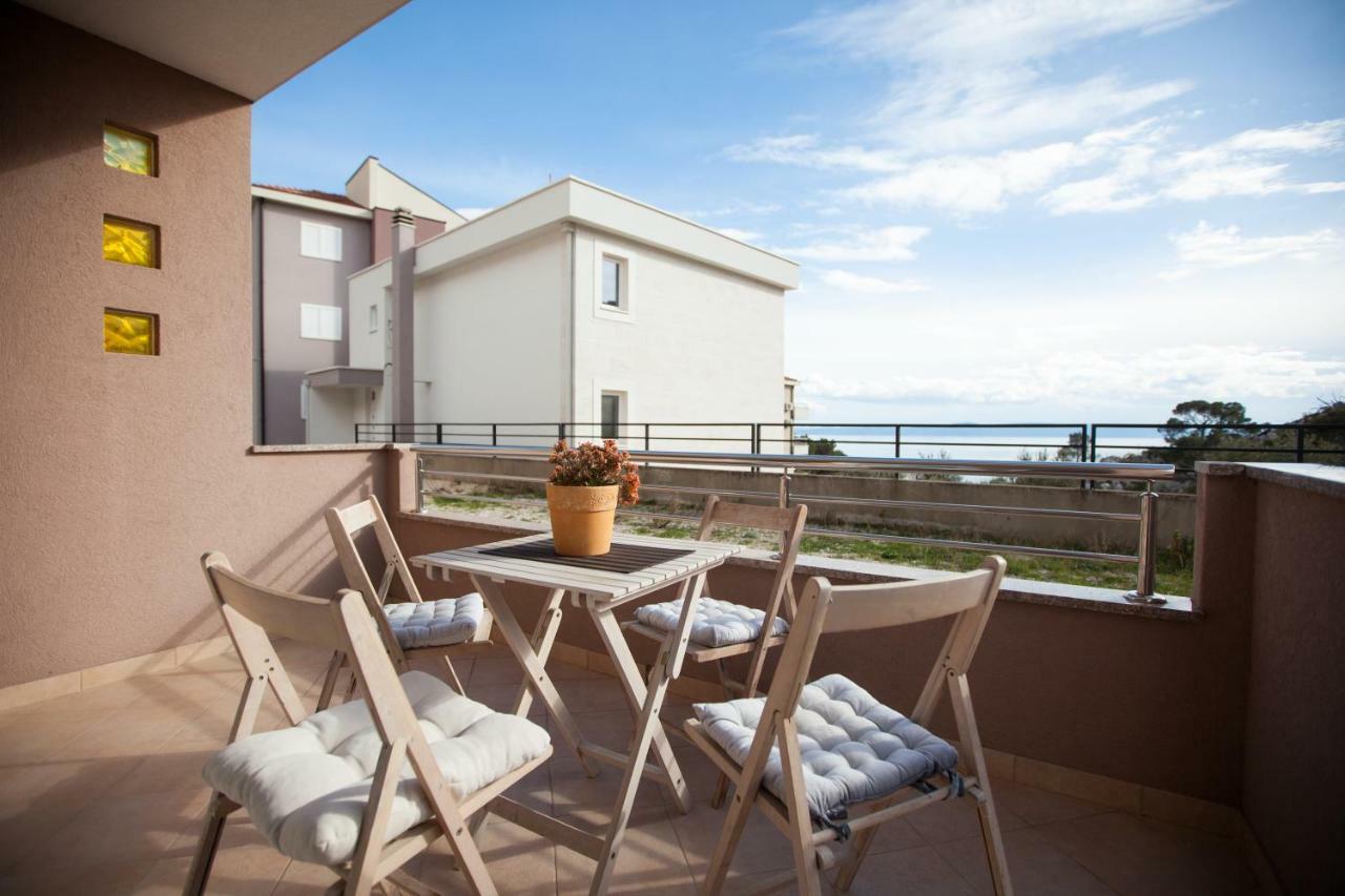 Relax Makarska Apartment Bagian luar foto